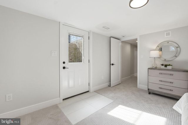 7109 IDYLWOOD RD, Falls Church, VA 22043