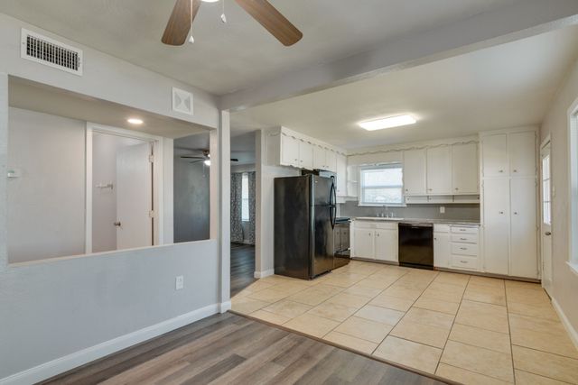 6612 Avalon Drive, Watauga, TX 76148