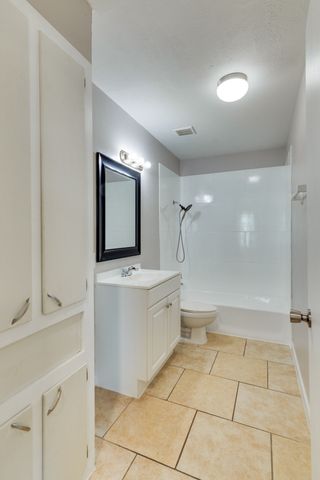 6612 Avalon Drive, Watauga, TX 76148