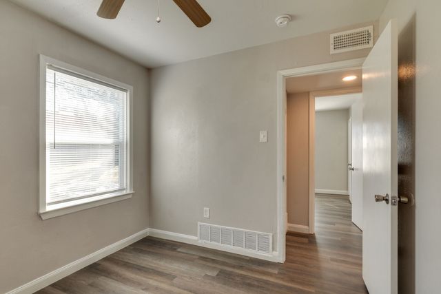 6612 Avalon Drive, Watauga, TX 76148