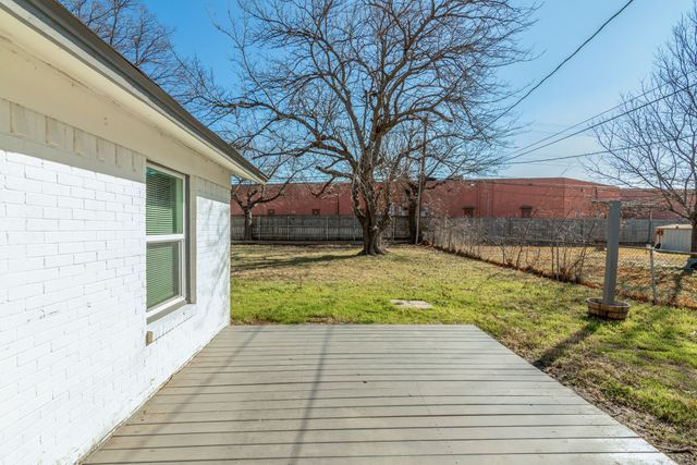 6612 Avalon Drive, Watauga, TX 76148