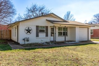 6612 Avalon Drive, Watauga, TX 76148