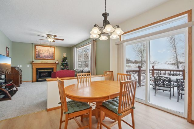 3913 Oxford Drive, Woodbury, MN 55125