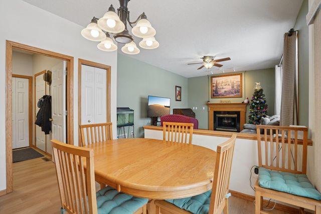 3913 Oxford Drive, Woodbury, MN 55125