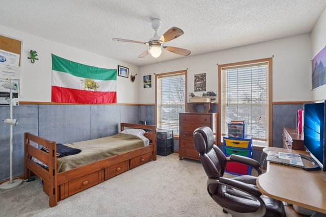 3913 Oxford Drive, Woodbury, MN 55125