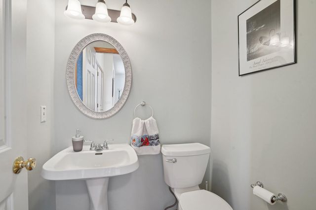 3913 Oxford Drive, Woodbury, MN 55125