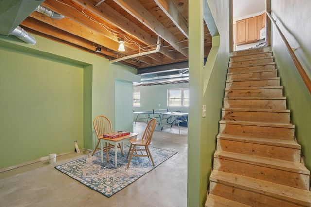 3913 Oxford Drive, Woodbury, MN 55125