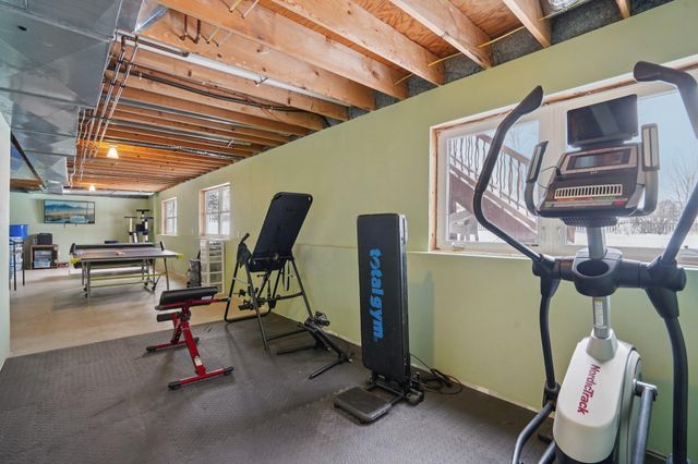 3913 Oxford Drive, Woodbury, MN 55125