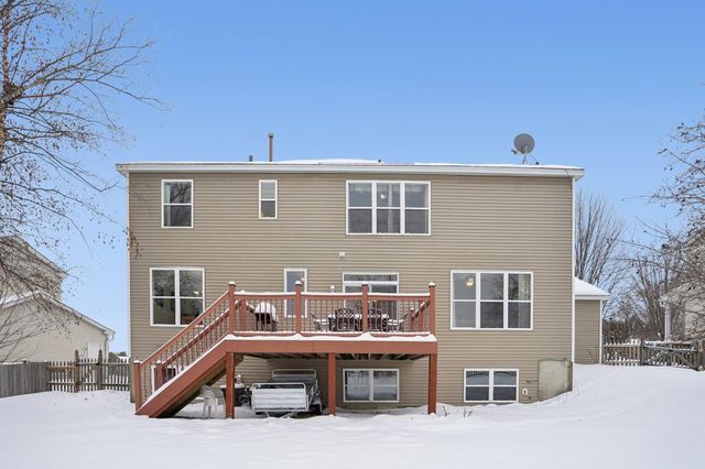 3913 Oxford Drive, Woodbury, MN 55125