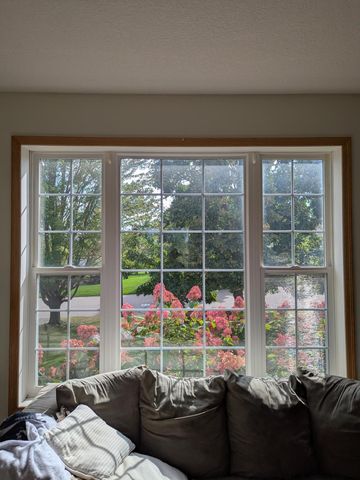 3913 Oxford Drive, Woodbury, MN 55125