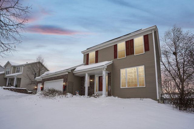 3913 Oxford Drive, Woodbury, MN 55125