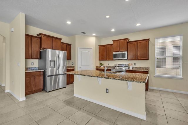 8220 BAYVIEW CROSSING DRIVE, Winter Garden, FL 34787