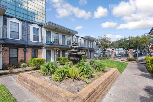 5151 Richmond Avenue 204, Houston, TX 77056