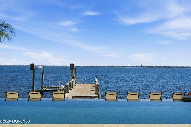 3331-3333 Long Point Drive, Toms River, NJ 08753