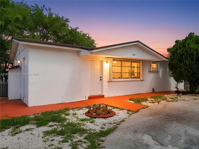 15611 SW 296th St, Homestead, FL 33033