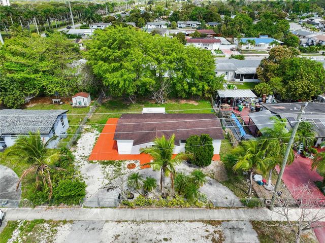 15611 SW 296th St, Homestead, FL 33033