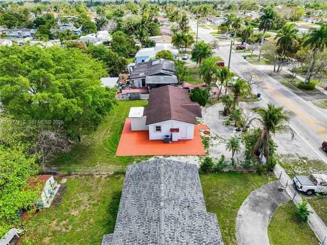 15611 SW 296th St, Homestead, FL 33033