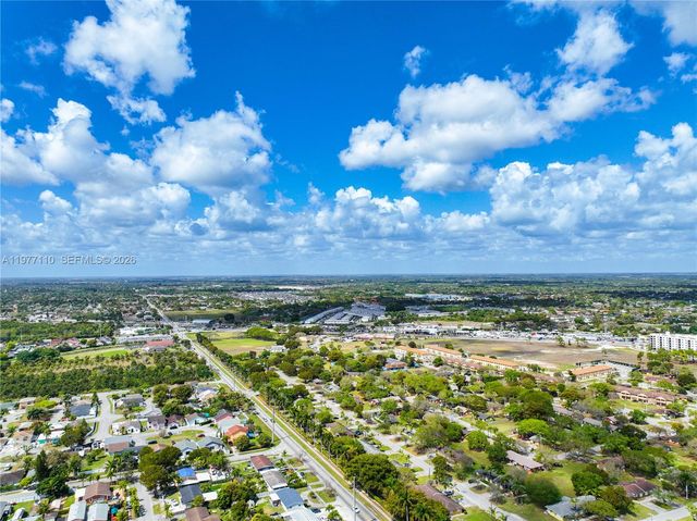 15611 SW 296th St, Homestead, FL 33033