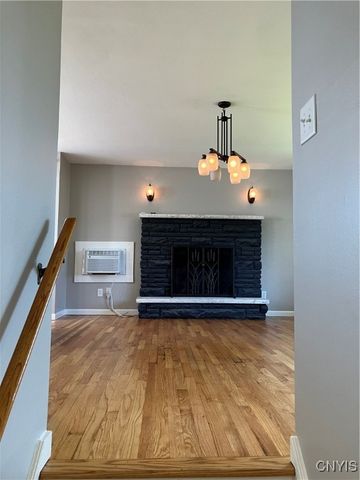 6433 Long Point Road, Cicero, NY 13029