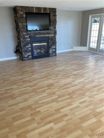 6433 Long Point Road, Cicero, NY 13029