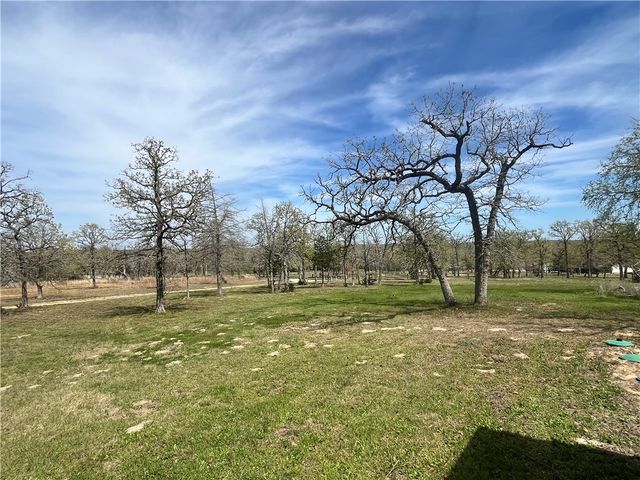 5610 Private Road 4015, Somerville, TX 77879