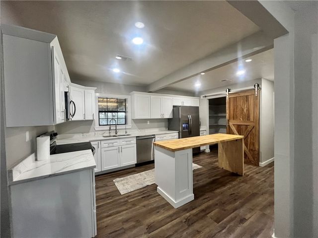 5610 Private Road 4015, Somerville, TX 77879