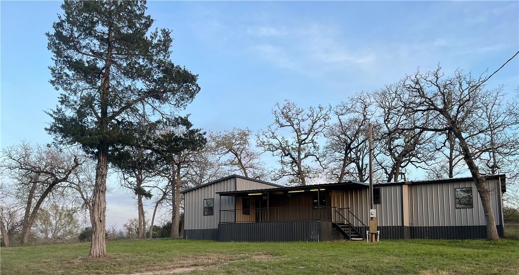 5610 Private Road 4015, Somerville, TX 77879