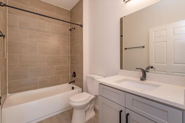 1022 36TH, Orlando, FL 32805