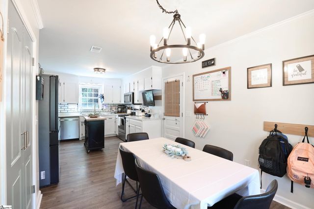 300 Elmwood Street, Easley, SC 29642