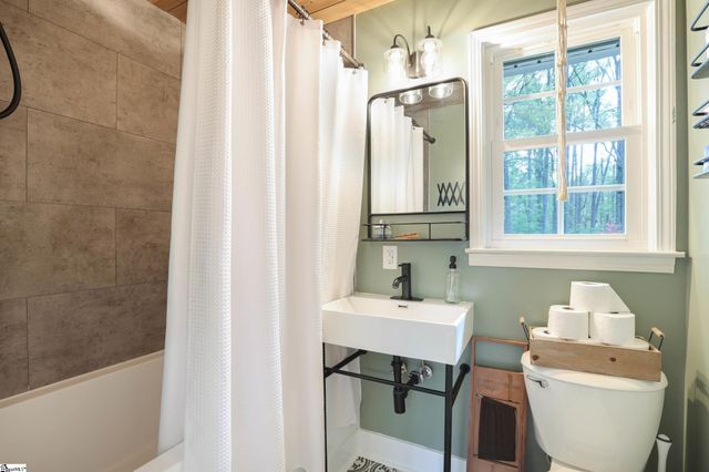 300 Elmwood Street, Easley, SC 29642
