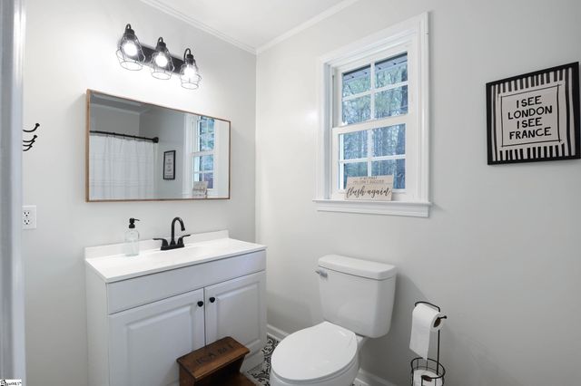 300 Elmwood Street, Easley, SC 29642