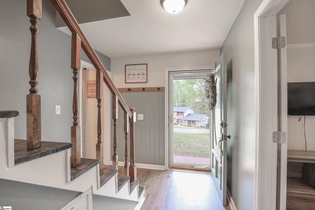 300 Elmwood Street, Easley, SC 29642