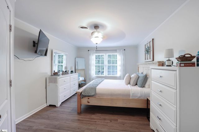 300 Elmwood Street, Easley, SC 29642
