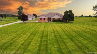 75230 Cryderman Road, Richmond Township, MI 48062