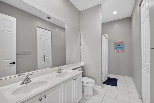 6647 Houlton Circle, Lake Worth, FL 33467