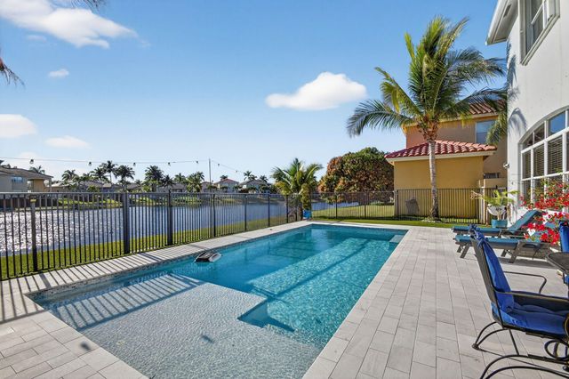 6647 Houlton Circle, Lake Worth, FL 33467