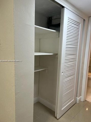 4169 SW 67th Avenue 116A, Davie, FL 33314