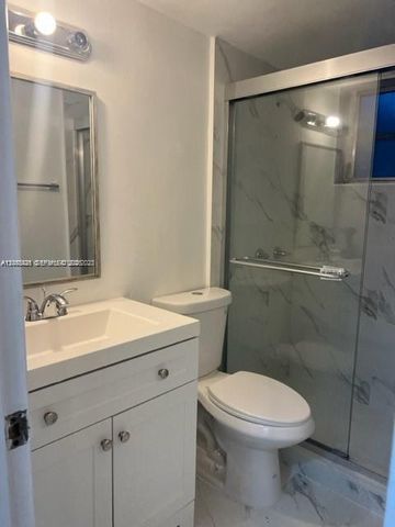 4169 SW 67th Avenue 116A, Davie, FL 33314