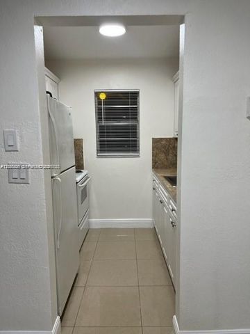 4169 SW 67th Avenue 116A, Davie, FL 33314