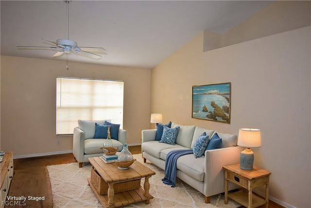 1724 SW 15th TER, Cape Coral, FL 33991