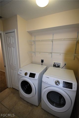 1724 SW 15th TER, Cape Coral, FL 33991