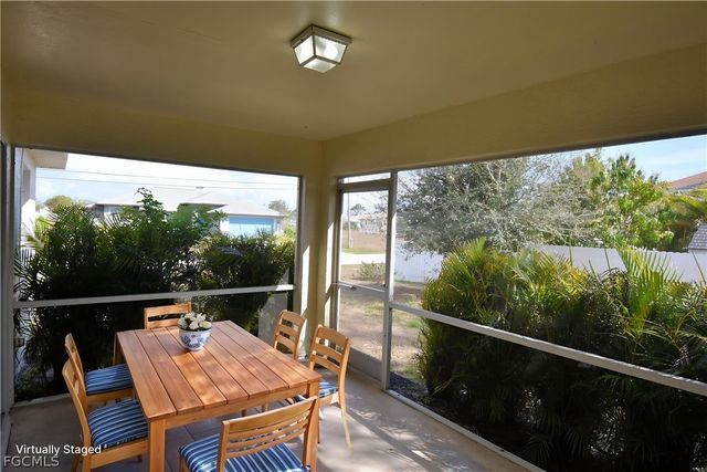 1724 SW 15th TER, Cape Coral, FL 33991