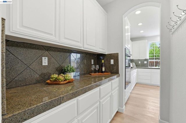 2740 Dresser Ct, Campbell, CA 95008