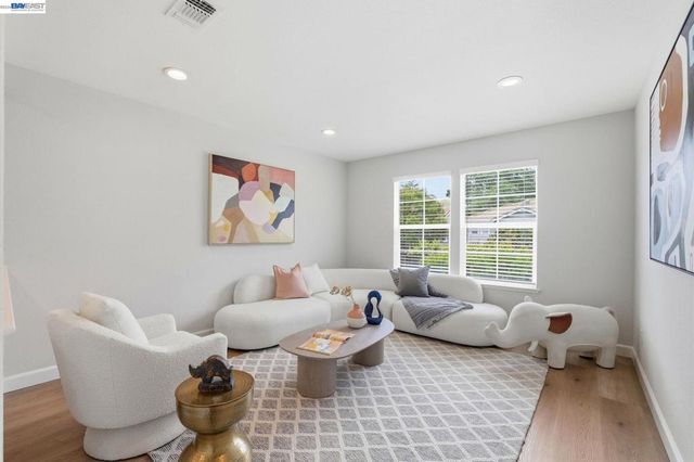 2740 Dresser Ct, Campbell, CA 95008