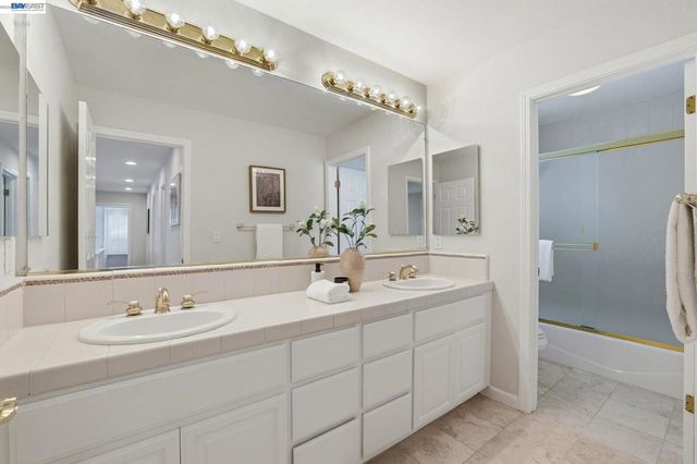 2740 Dresser Ct, Campbell, CA 95008