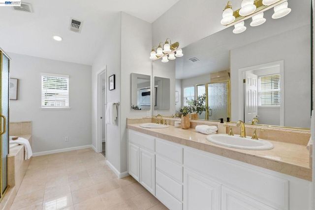 2740 Dresser Ct, Campbell, CA 95008