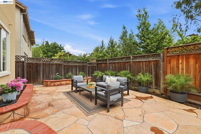 2740 Dresser Ct, Campbell, CA 95008