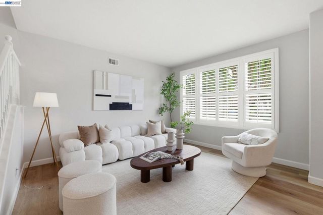 2740 Dresser Ct, Campbell, CA 95008