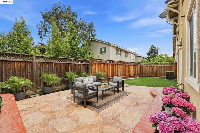 2740 Dresser Ct, Campbell, CA 95008