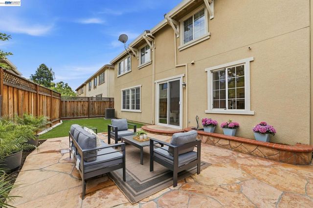 2740 Dresser Ct, Campbell, CA 95008